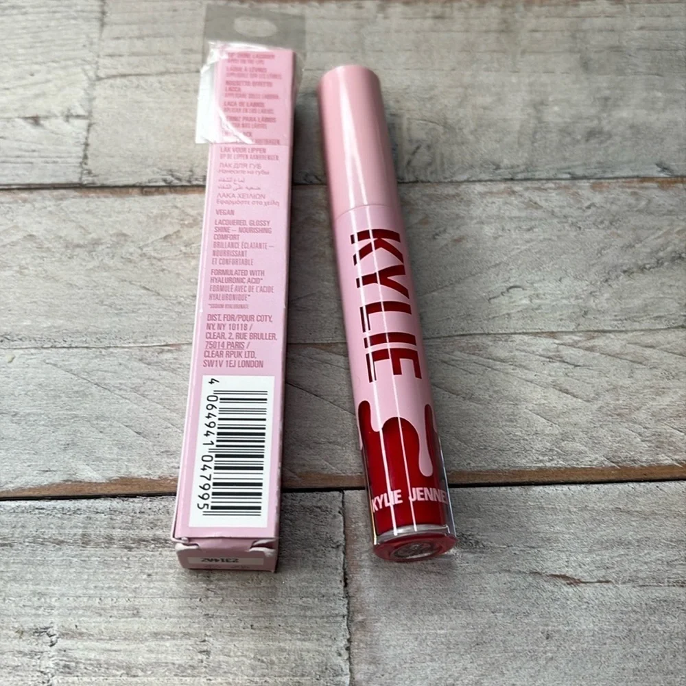 Kylie Jenner Lip Shine Don't @ Me (416) - Picture 9 of 10